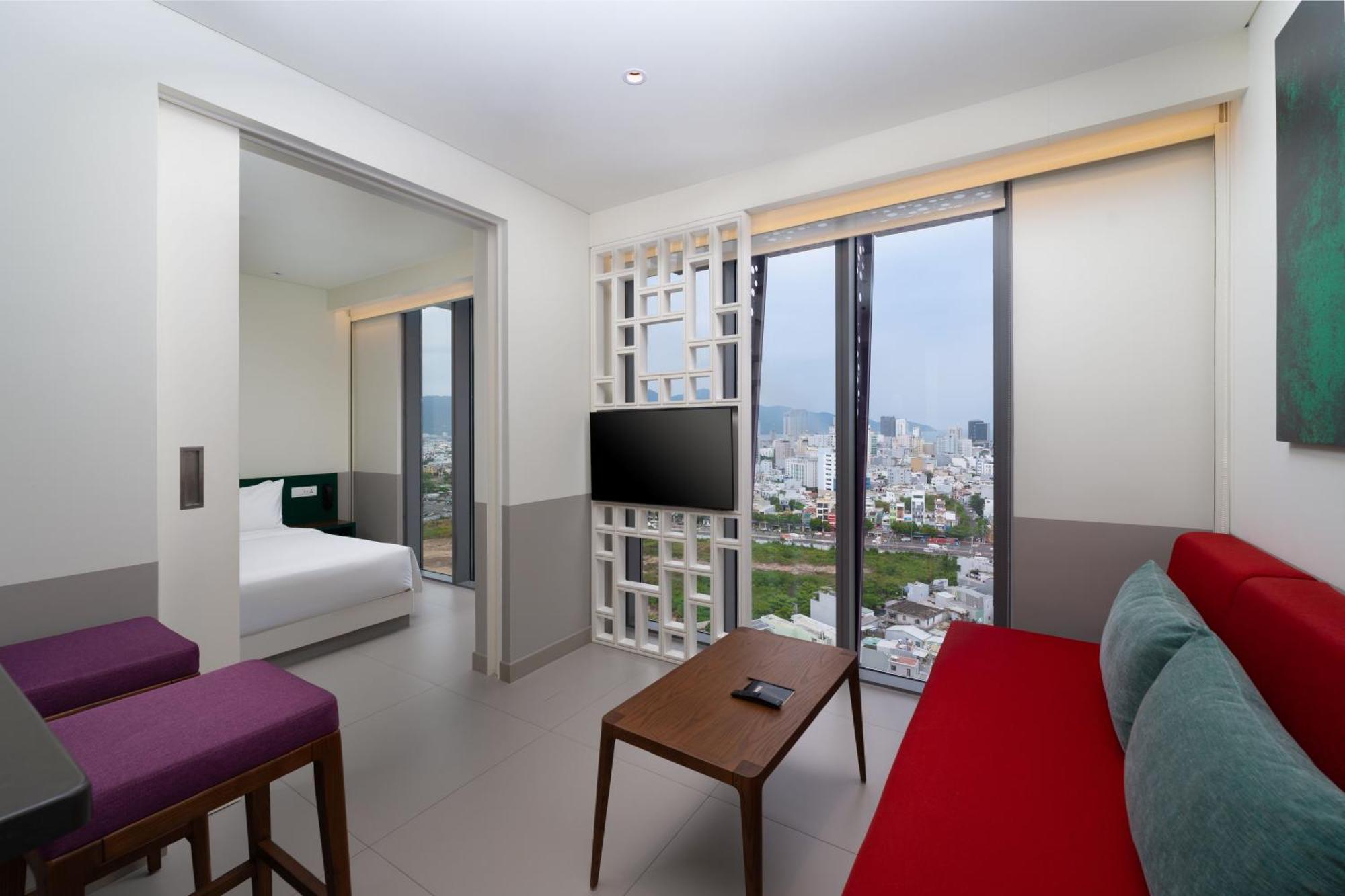 Wink Icon Hotel Danang Riverside - Luxury Suites - 24Hrs Stay & Rooftop Pool Bar Eksteriør bilde