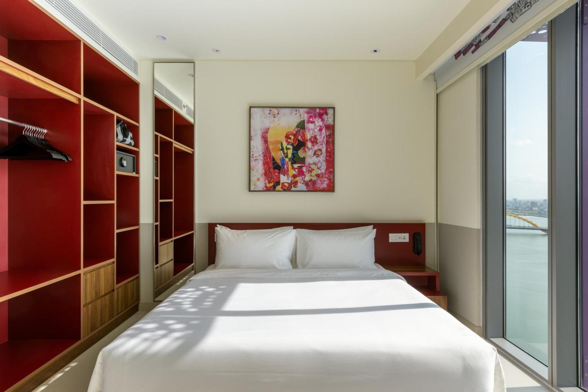 Wink Icon Hotel Danang Riverside - Luxury Suites - 24Hrs Stay & Rooftop Pool Bar Eksteriør bilde