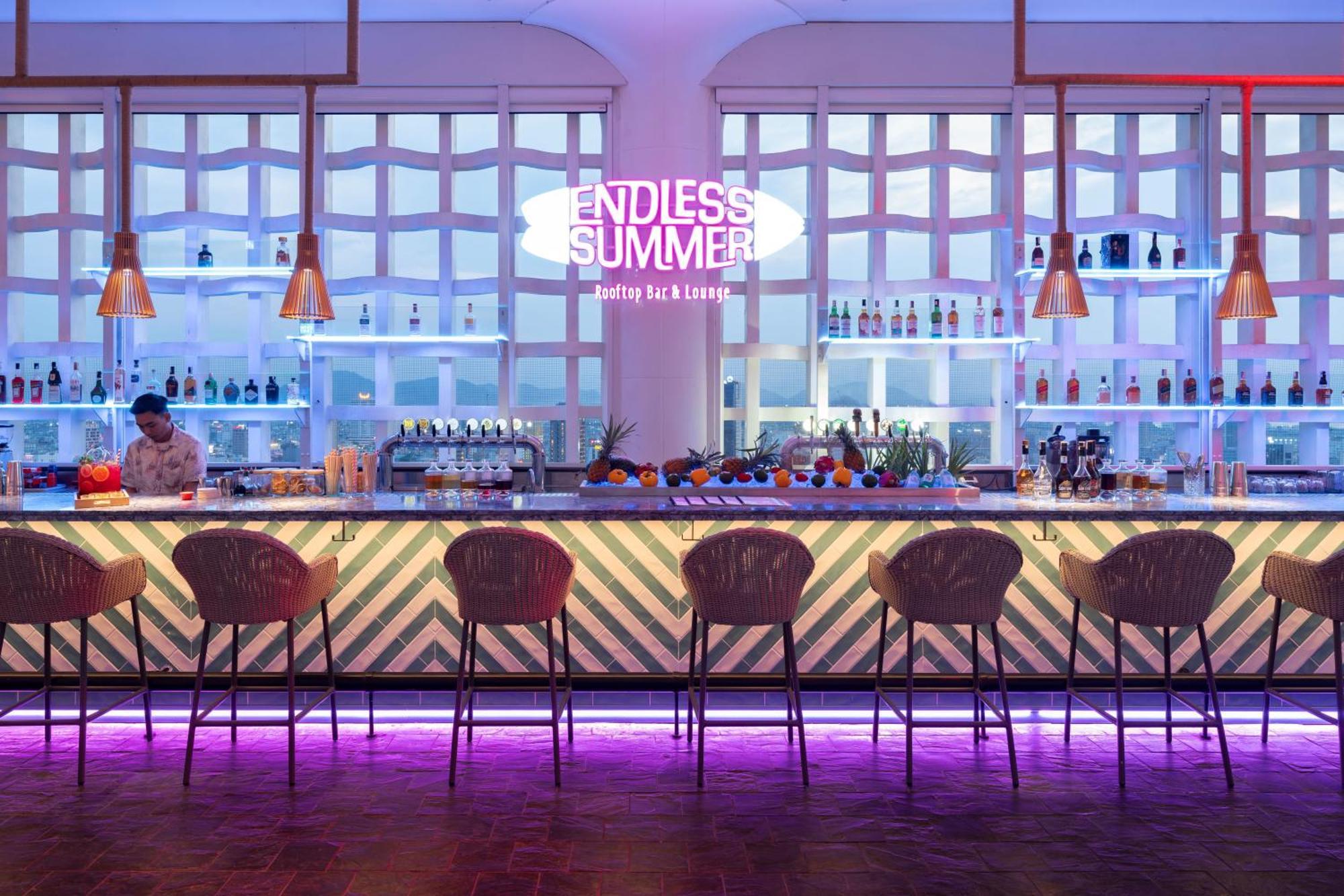 Wink Icon Hotel Danang Riverside - Luxury Suites - 24Hrs Stay & Rooftop Pool Bar Eksteriør bilde