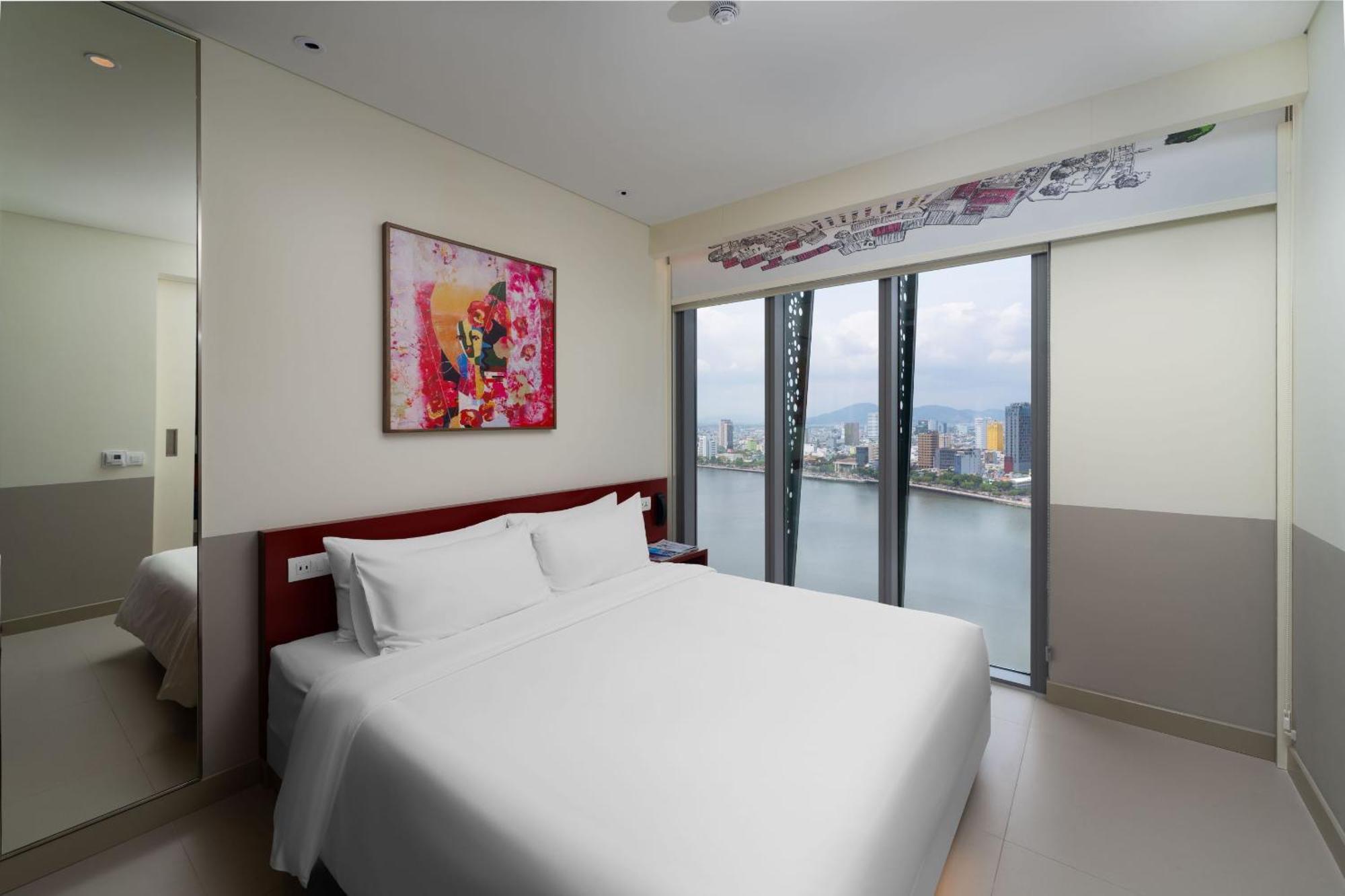 Wink Icon Hotel Danang Riverside - Luxury Suites - 24Hrs Stay & Rooftop Pool Bar Eksteriør bilde