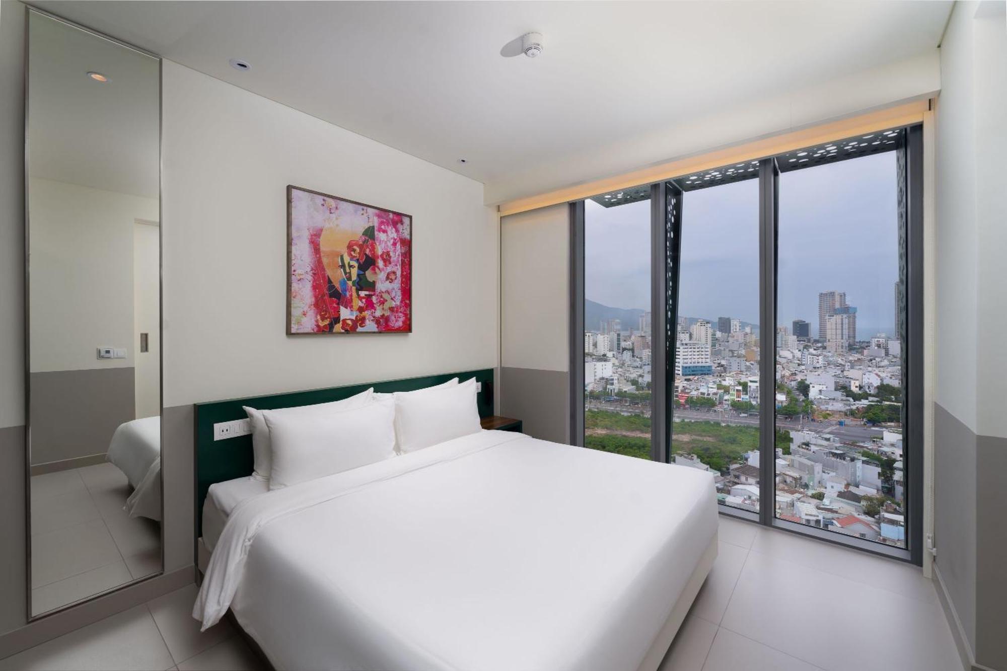 Wink Icon Hotel Danang Riverside - Luxury Suites - 24Hrs Stay & Rooftop Pool Bar Eksteriør bilde