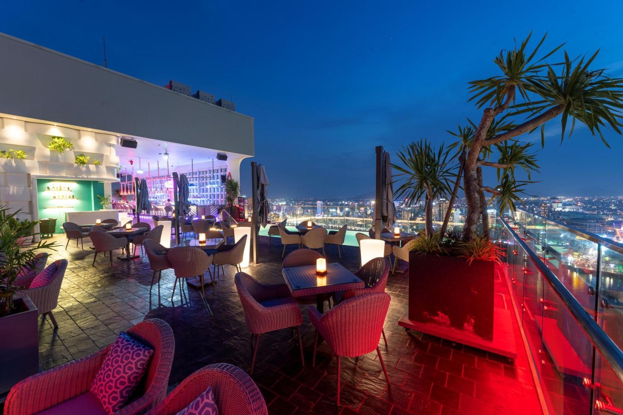 Wink Icon Hotel Danang Riverside - Luxury Suites - 24Hrs Stay & Rooftop Pool Bar Eksteriør bilde